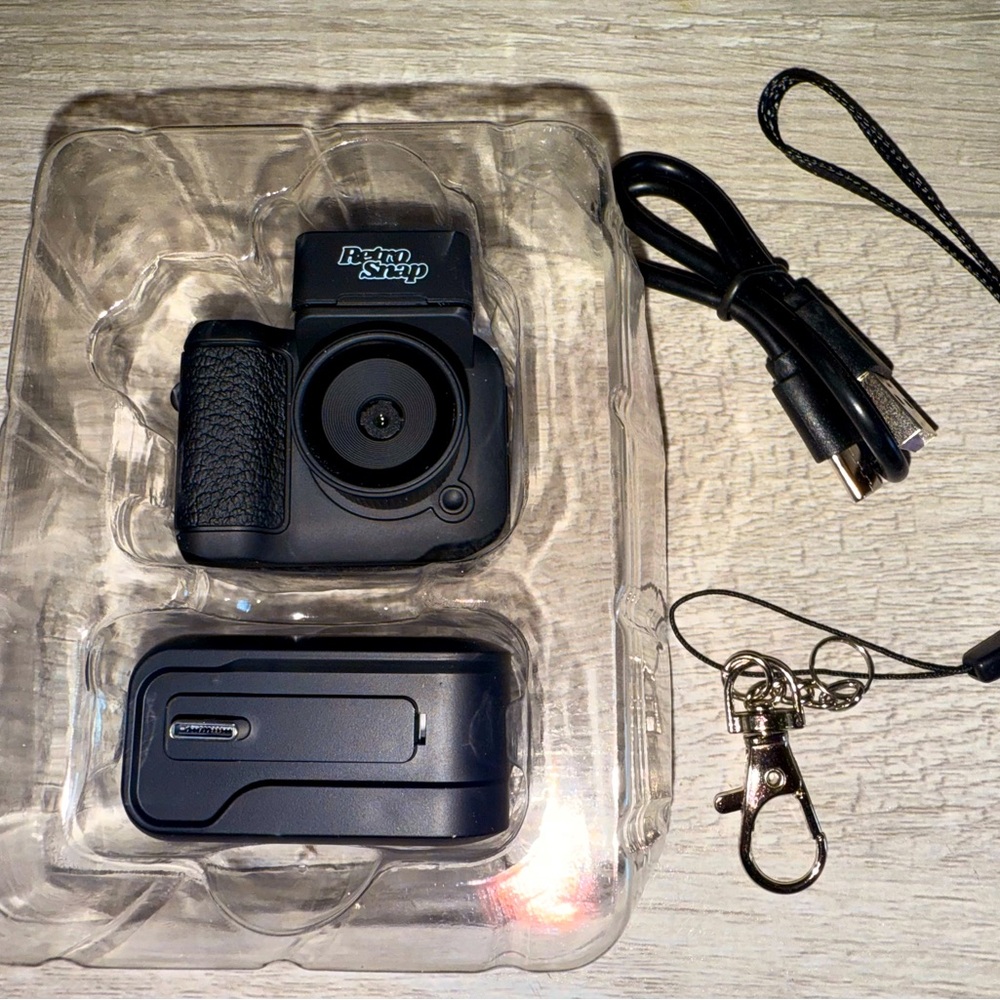 Mini Retro Camera